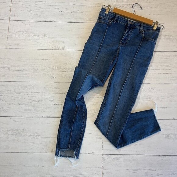 Free People Jeans Womens Size 27R Pintuck Raw Step Hem Mid Rise Medium Wash - Picture 5 of 15